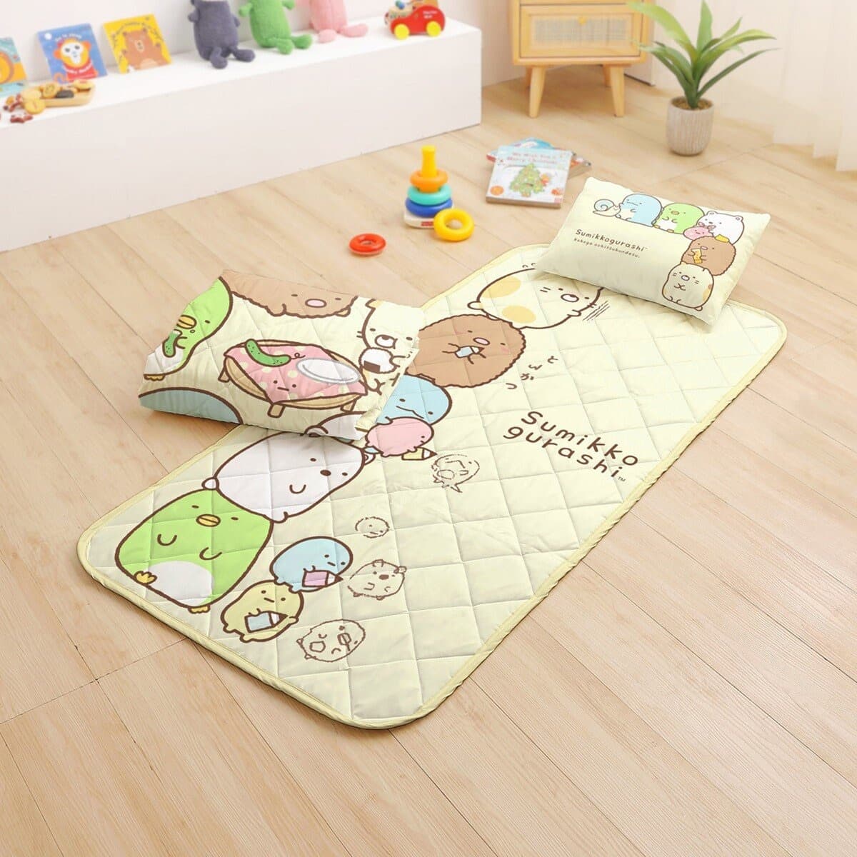 Set Selimut dan Bantal Kartun Mitra Sudut Lilfant "Kamar Kami" Warna Kuning