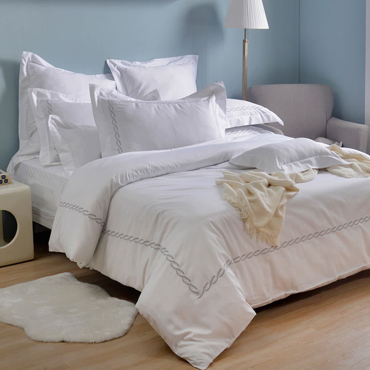 La Belle Pure Cotton Embroidered Bedding Set Double Size 180 cm x 186 cm Leaves Pattern Ivory White