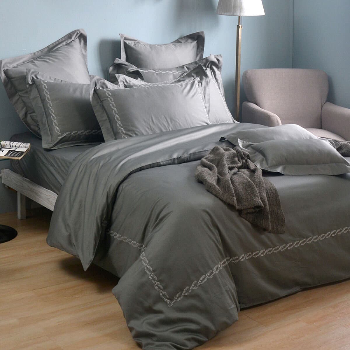 La Belle Pure Cotton Embroidered Bedding Set Double Size 180 cm x 186 cm Leaves Pattern Ash Grey